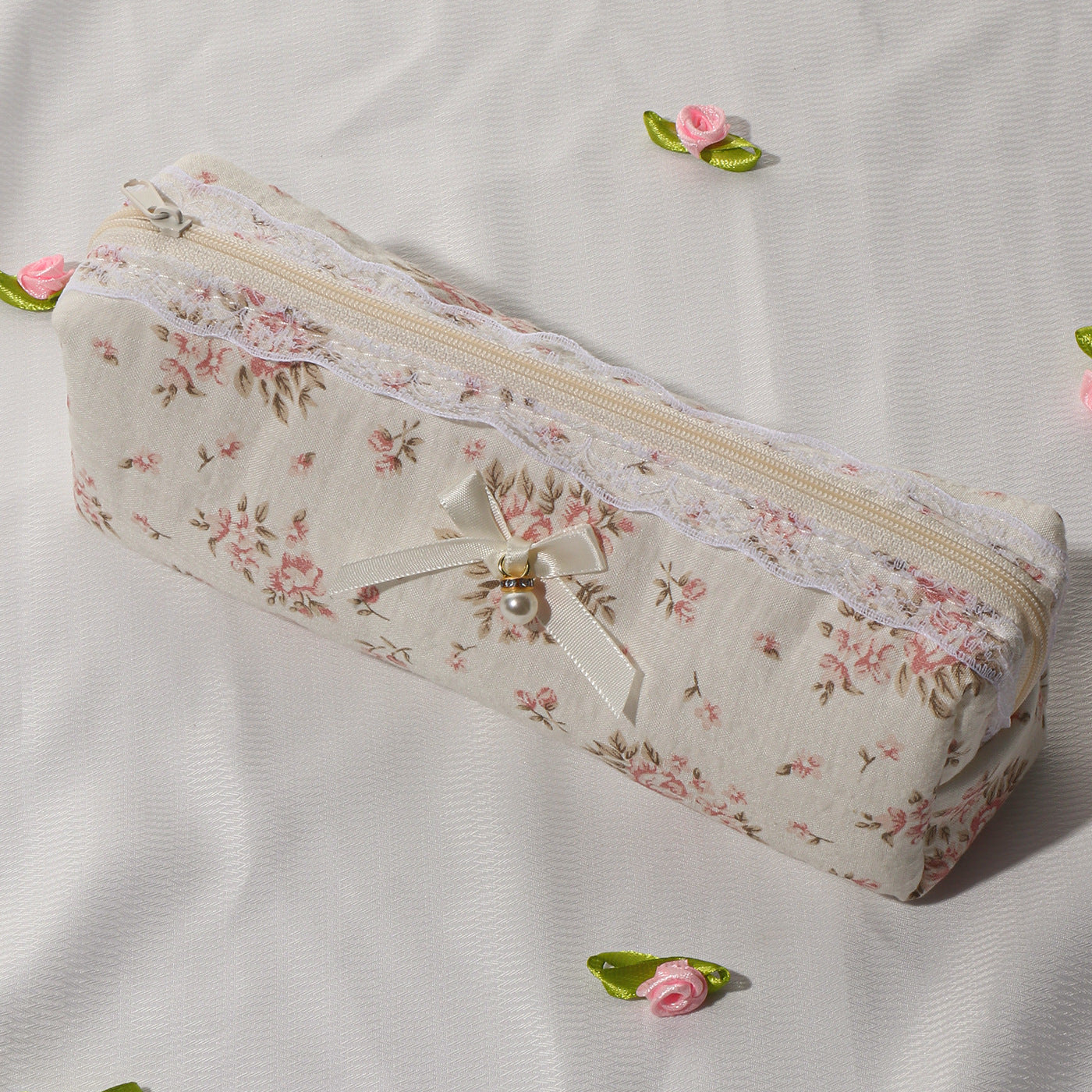 Cotton Lace Trim Storage Bag for Makeup Brushes, Cotton Makeup Bag, Toiletry Travel Soft Brush Pouch for Women, Artistic Style